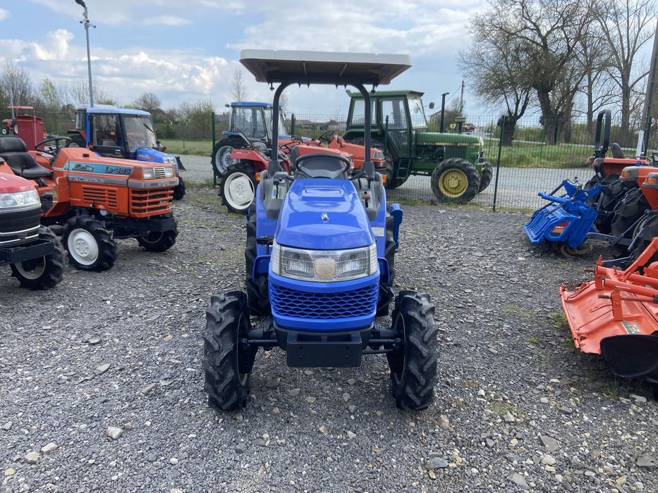 Tarctor japonez Iseki BlueHunter, 4x4, 22cp, Model nou