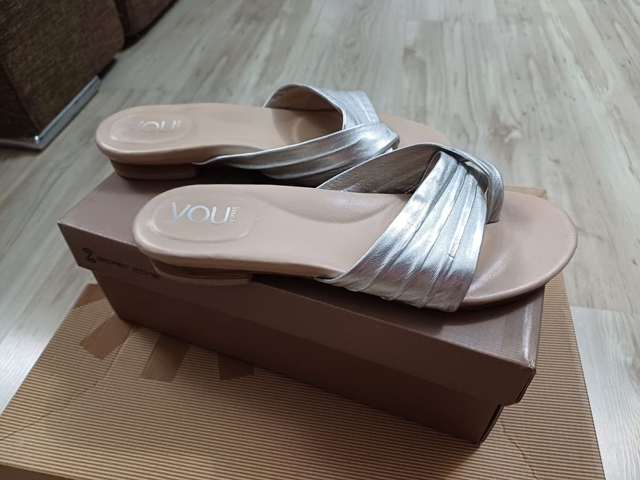 Papuci piele naturala,,falcomer,, ,,Joy by crocs,,