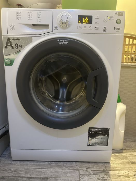 Пералня Ariston Hot Point