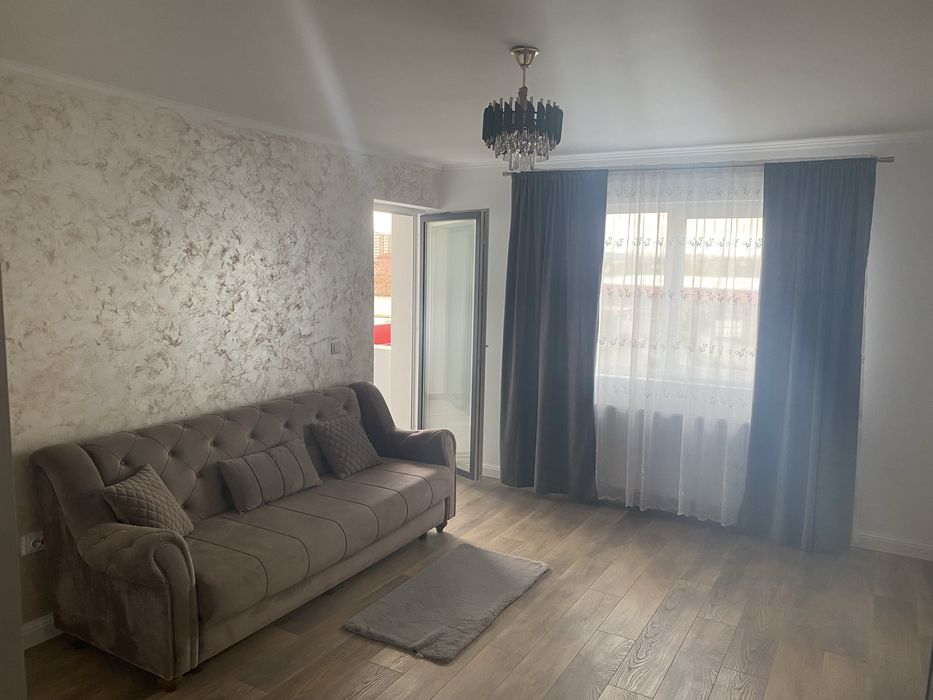 Inchiriez aparatament