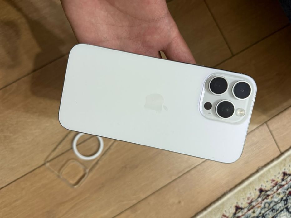 Продам iphone 16 pro Max