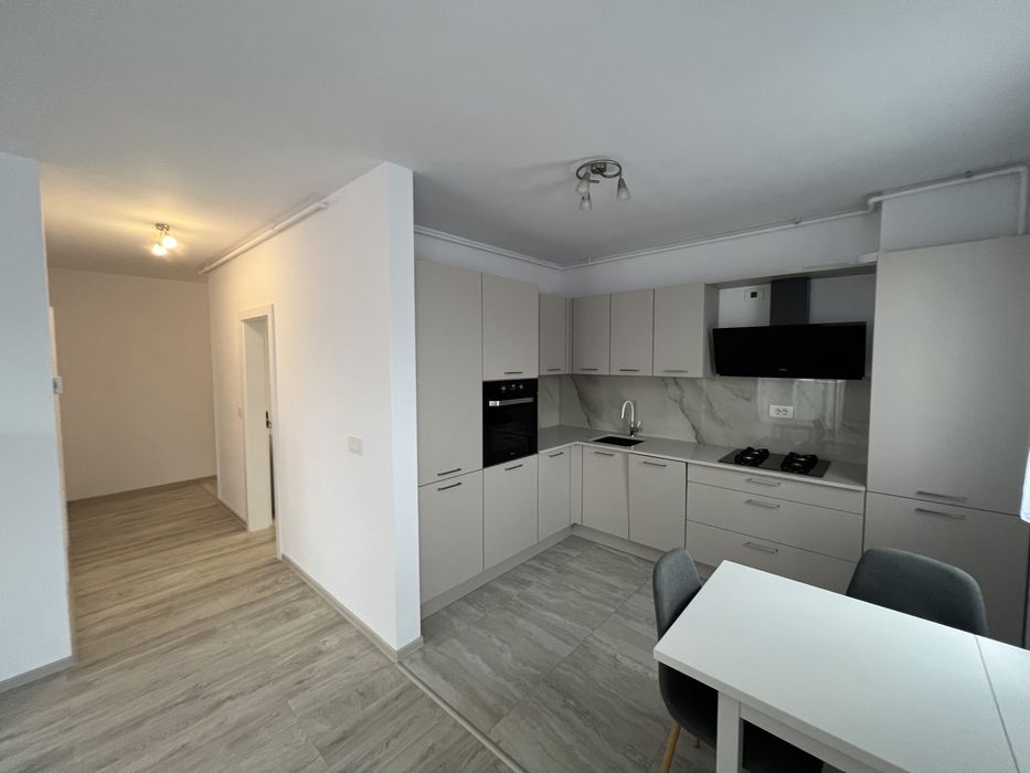 Proprietar ofer spre inchiriere ap. cu 2 camere