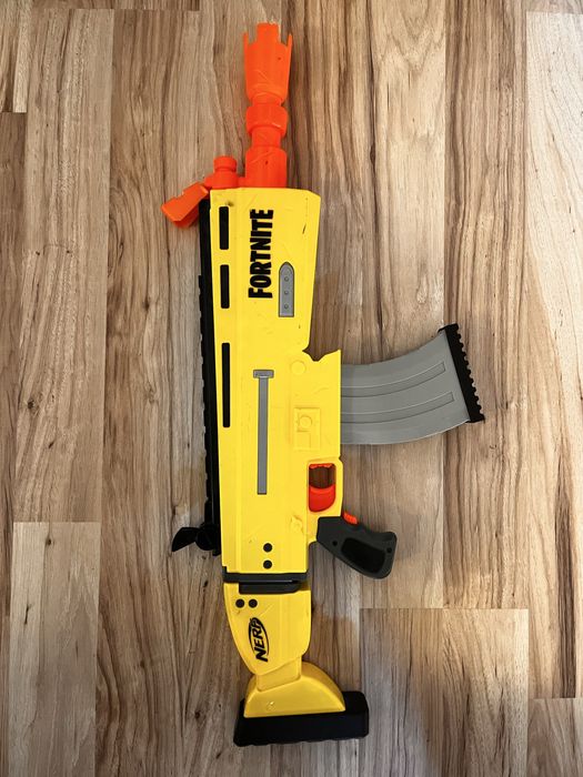 Mitraliere NERF , cu accesorii