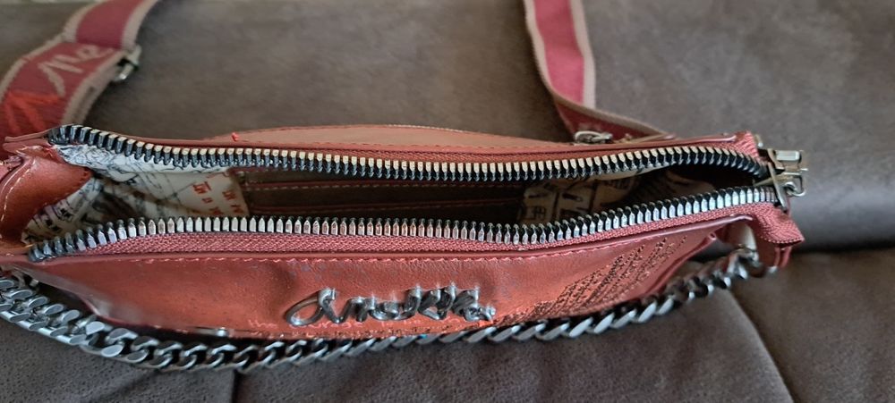 Кокетна чантичка Anekke