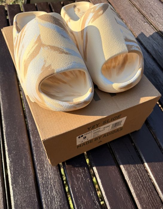 Yeezy Slides crem