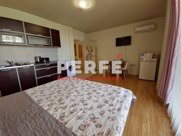 Дава се под наем Едностаен апартамент в Бургас, Сарафово - 38 кв.м за 255 € - Снимка #1