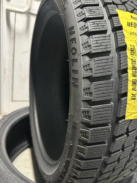 Нови зимни гуми NEOLIN L8 255/35R19 96V XL БОРД 2553519