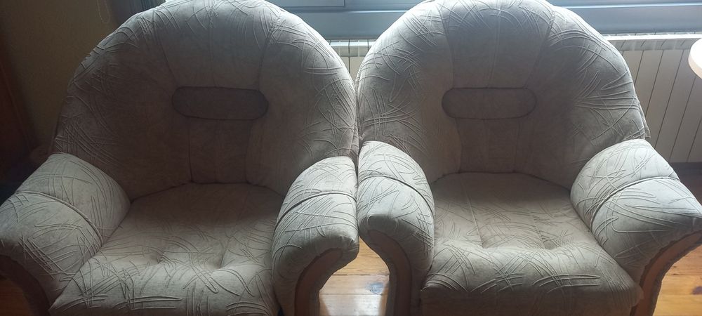 Разтегателен диван с два фотьола