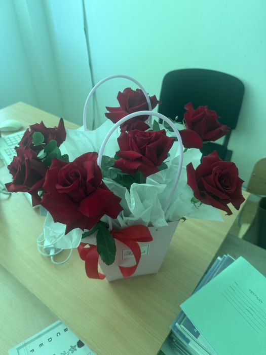 Букет цветов продается