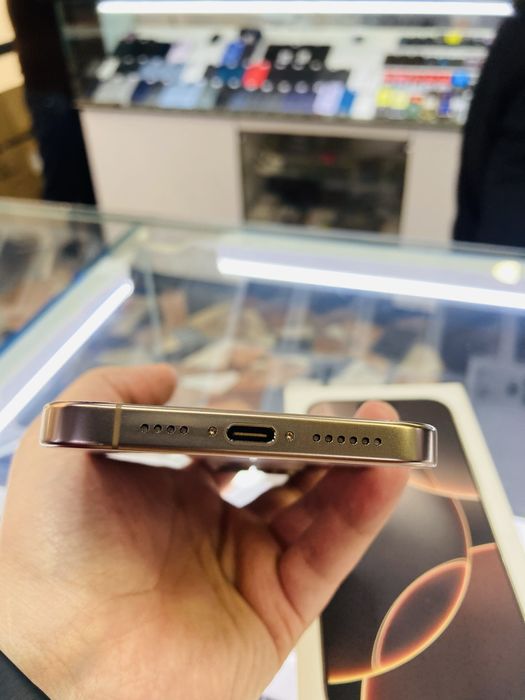 iPhone 16 Pro Max 256 gb yengide 100%