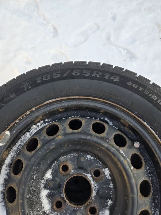 Зимние шины с дисками 185/65/14