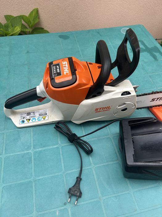 Drujba pe acumulator Stihl MSA220C