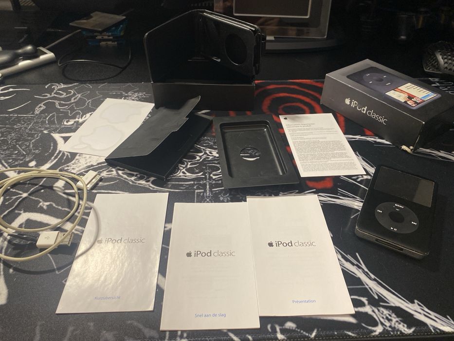 Ipod clasic 6 160 gb fat cu cutie si husa