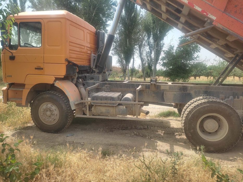 Shacman 2000sotiladi