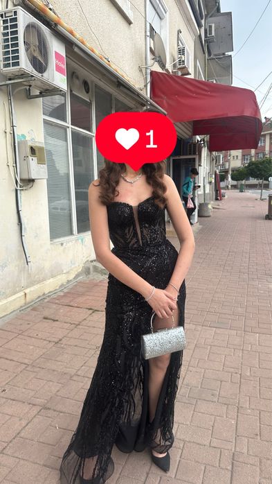 Продавам Бална рокля