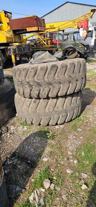 Шины для погрузчика 23,5-25