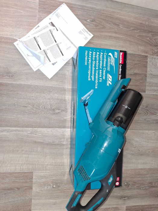 Aspirator Makita 18v