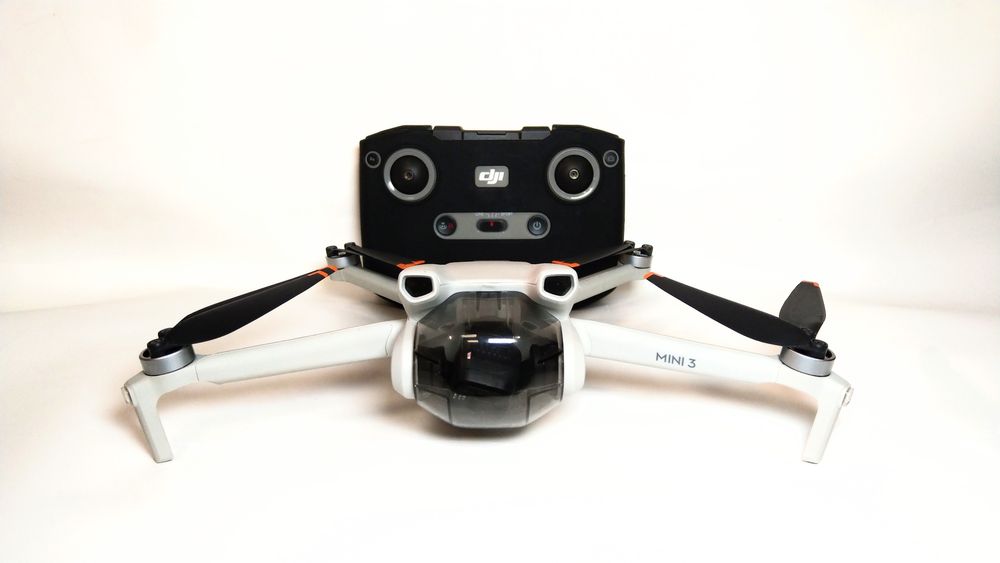 DJI Mini 3 квадрокоптер