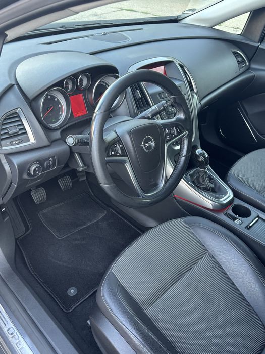 Opel astra J sport tourer
