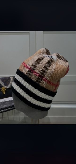 Fes Burberry, Gucci, Vuitton, 8 modele