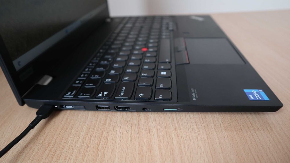 Lenovo ThinkPad P15s Gen2 FHD IPS Nvidia T500 /i7 1165G7/ 512GB/ 16GB