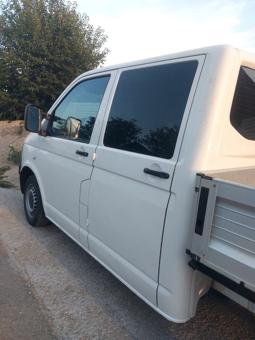 Vw Transporter T5 Doka 2013 – întreținut, ideal pentru muncă și transport