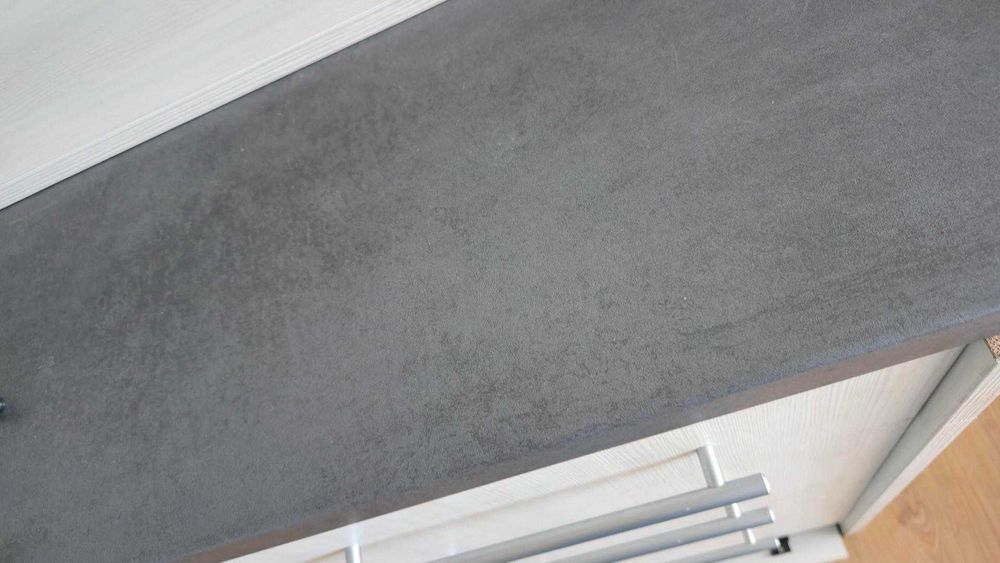 Кухненски шкафове с плот