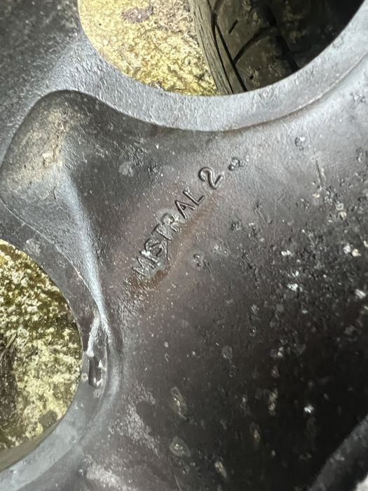 Vand set roti jante Peugeot 4x108 r15