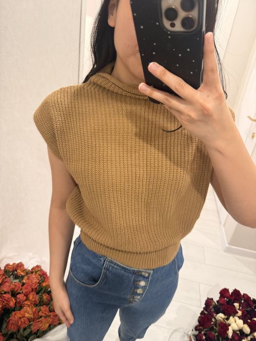 Коричневая кофта американка