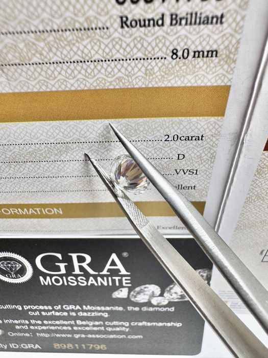 Диамант 2 карата , мойсанит за бижу и подарък