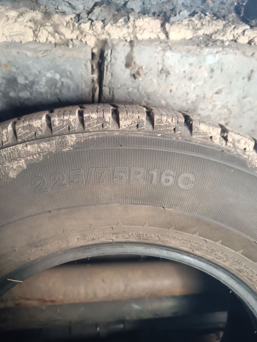 Продам зимние шины