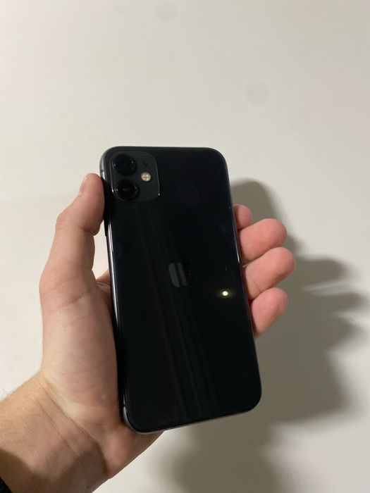 Продам айфон 11