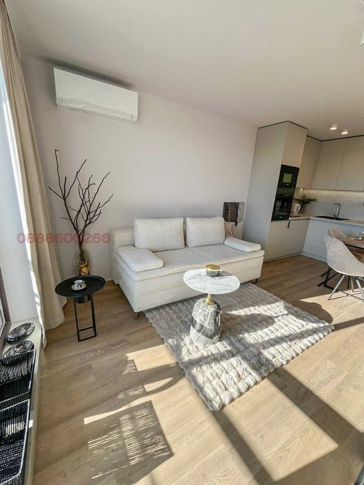 Дава се под наем Едностаен апартамент в Варна, Бриз - 44 кв.м за 448.8 € - Снимка #2