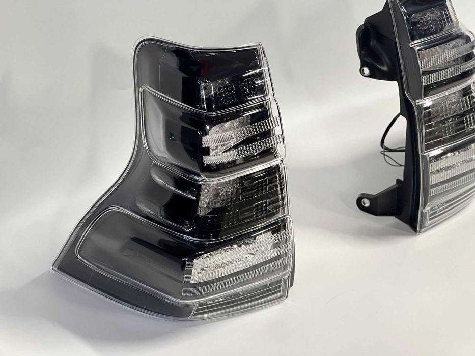 Задний фонарь на Prado 150