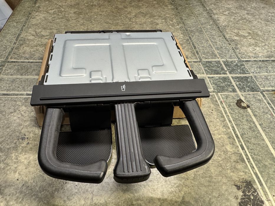 Лайсни + Cupholder VW Passat B6