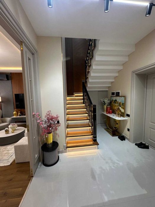 Продается Двухъярусная квартира ЖК Parisien 4/8-9/9 Плщ: 141м2