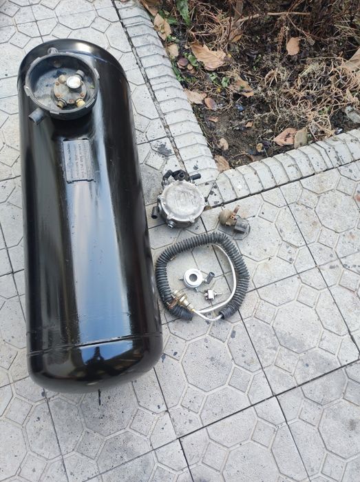 Propan gazbalon 65 litr 2015yilkomplekt hamma narsasi bilan