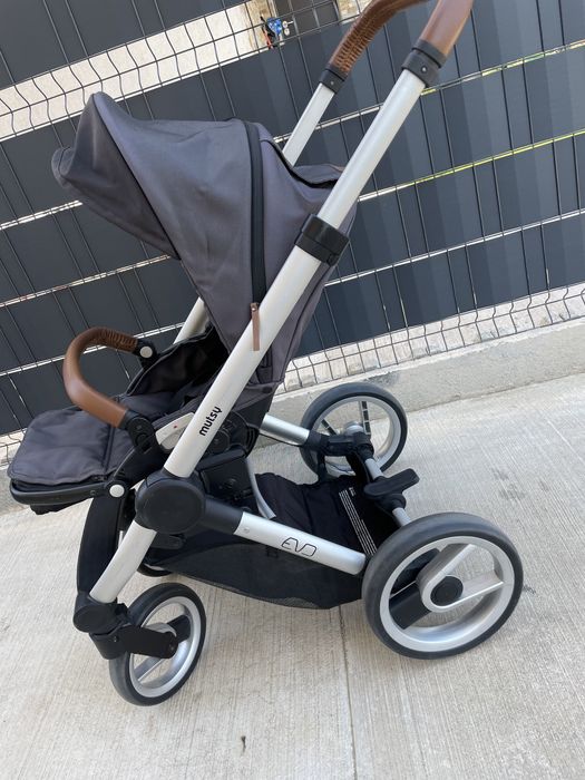 Carucior copii Mutsy Evo 2 in 1