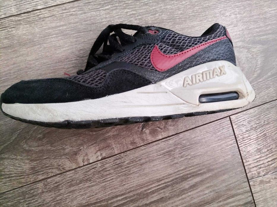 Маратонки nike airmax 36 номер