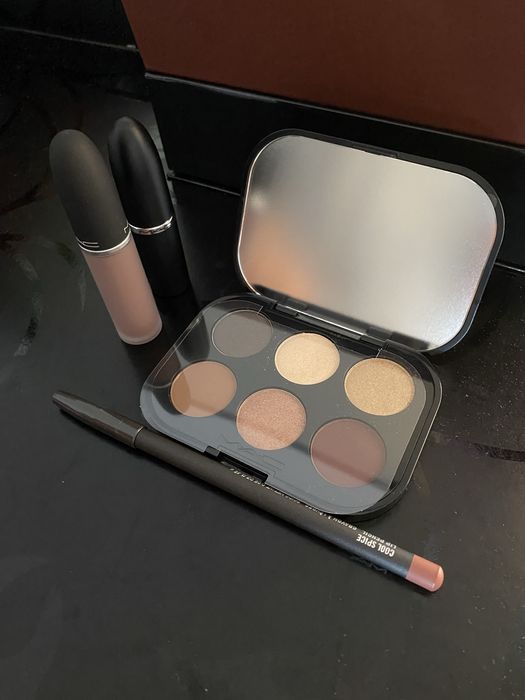 Продам тени от MAC