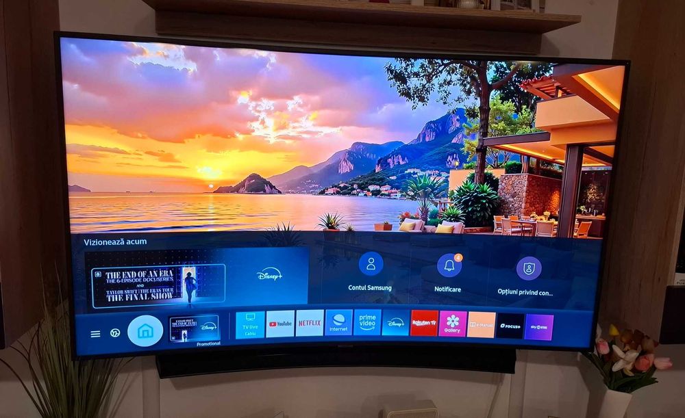 Vand Smart TV 4k curbat Samsung 65TU8372 163 cm Crystal Display