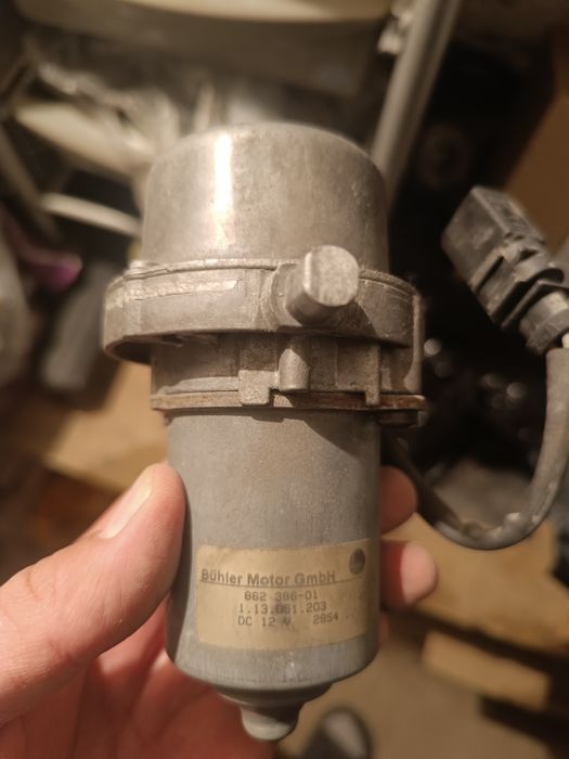 Продам вакуумный насос