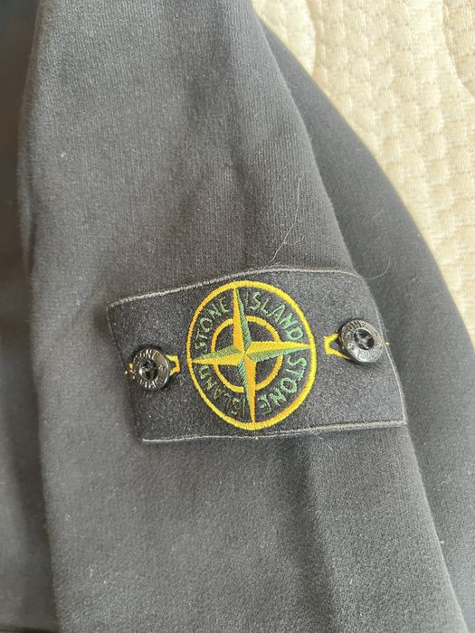 Горнище Stone Island чисто ново!