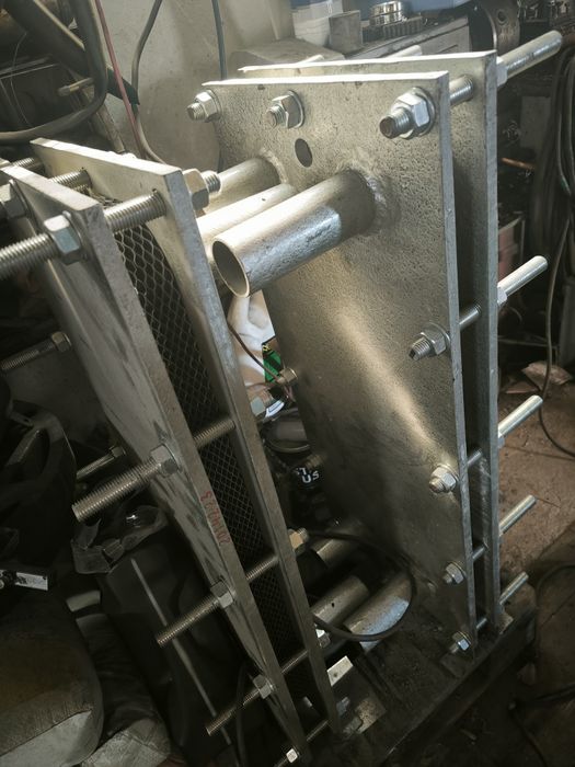 Продам тепло обменник 2 ШТУКИ