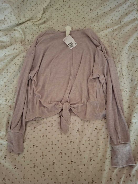 top cu mâneci lungi nou cu eticheta , marimea XS