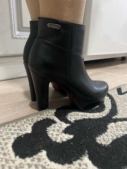 Черный сапог эко кожа