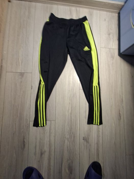 Анцунг комплект на Adidas