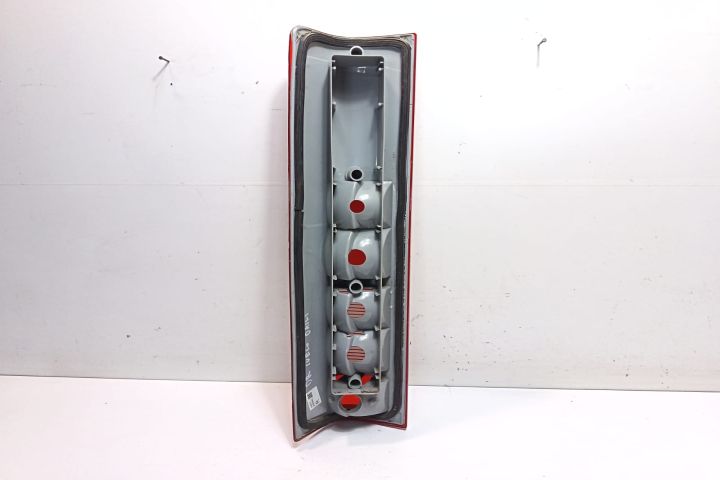 Lampa / Tripla stop dreapta pe aripa IVECO Daily  seria