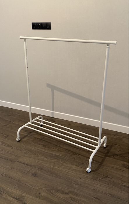 Напольная вешалка Икеа