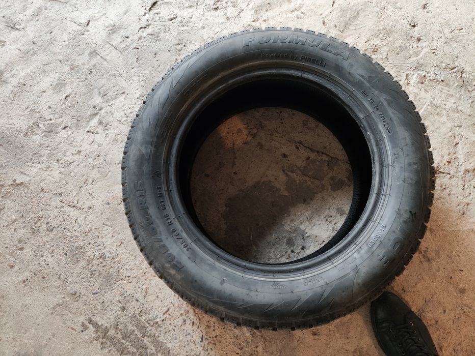 Продам зимнюю резину